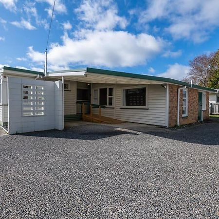 Daydream House, Sunrise, Sunset Views Across Lake Rotorua Exterior foto
